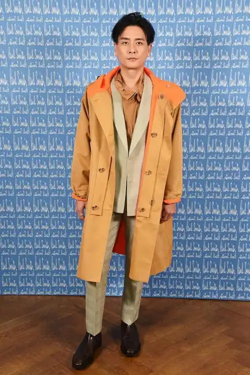 黄宗泽年过40变"邋遢",白发丛生还乱蓬蓬,180身高穿出160效果