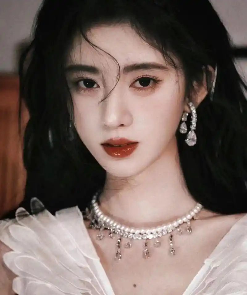 鞠婧祎稀有头像,你值得拥有90