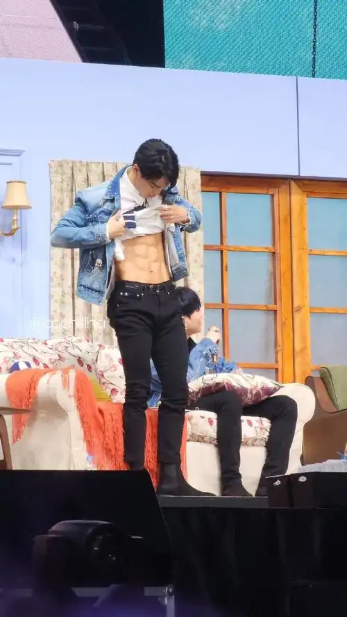 230709【mx friends fancon day 2】腹肌照汇总这种程度的腹肌