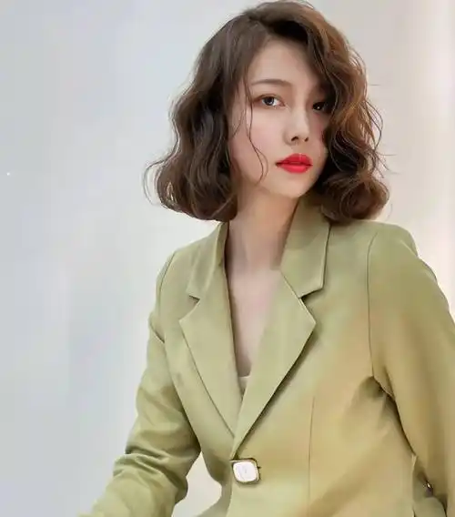 2023不要错过的"短发烫"_发型_中国_人类