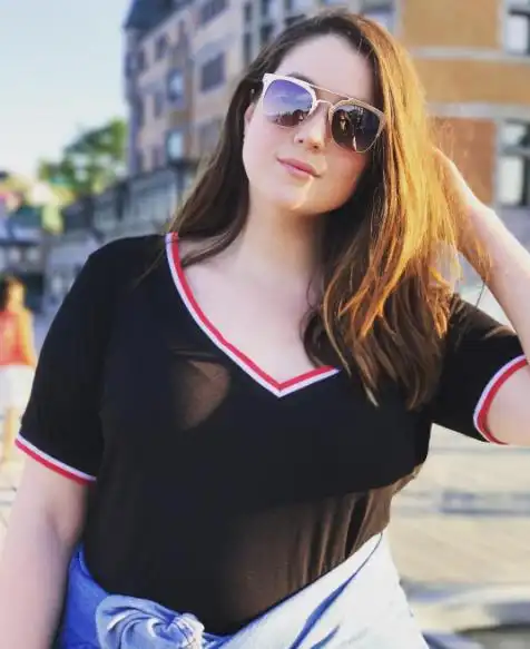 意大利女孩体重160斤,脸瘦身体胖,开启胖美人生