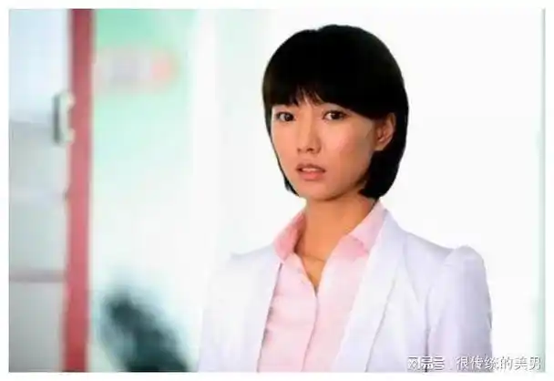 王珞丹40岁仍未婚和母亲上综艺节目被催婚当场忍不住翻白眼