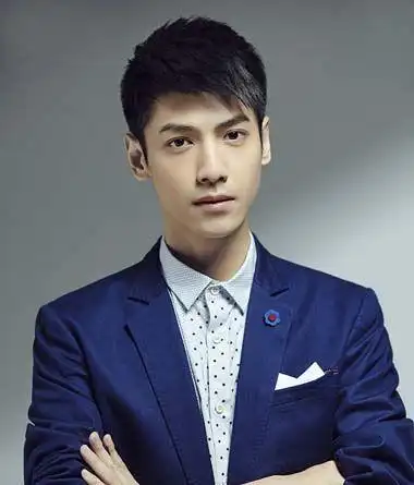 熟男短发发型成熟男性的短发发型