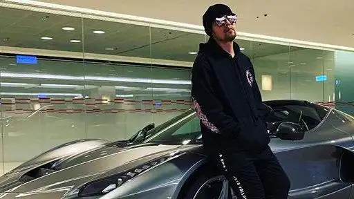 周杰伦晒豪车与罗志祥同框网友这是什么神仙组合