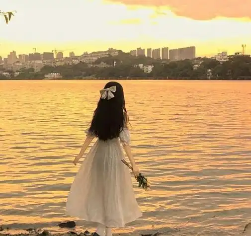 女生头像背影夕阳大海 女生头像图片大全 -【爱个性】