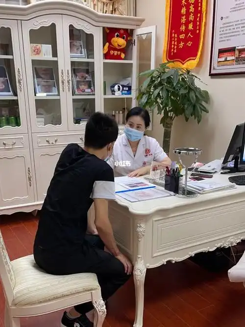 皮肤科专科主任在线解答皮肤疑难问题