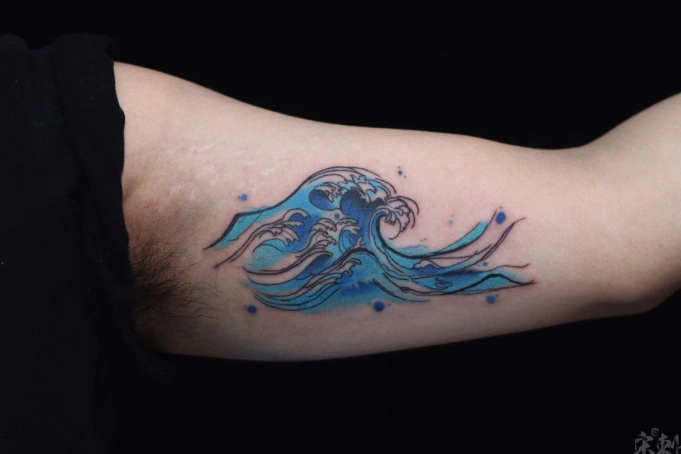 2020最新个性手臂海浪纹身图片大全18