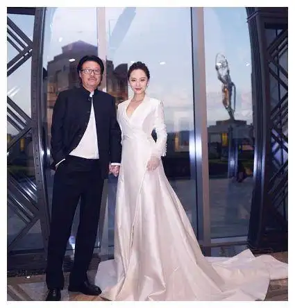 而张楚楚在2019年与"木叶流苏2019"撕逼了一场后也不再更新社交平台