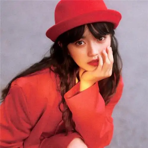 超好看女生红色系头像40张