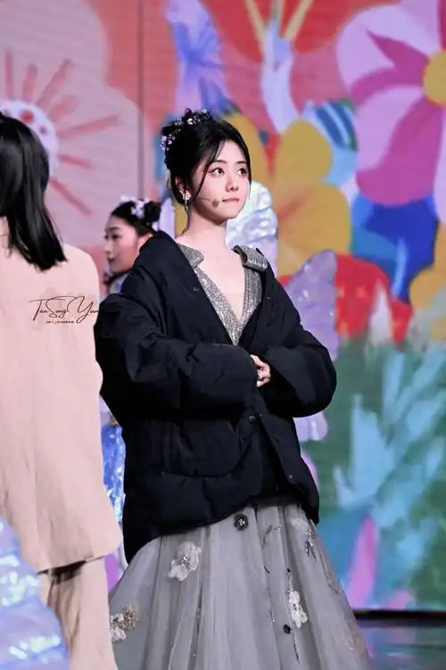 谭松韵北京春晚彩排路透##谭松韵你比星光美丽纪星