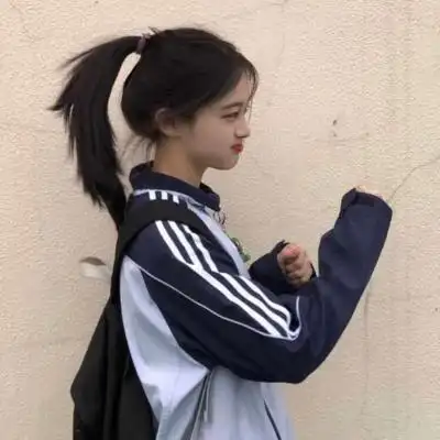 qq头像女学生穿校服高清清新的清纯校服女生头像青春校园图片