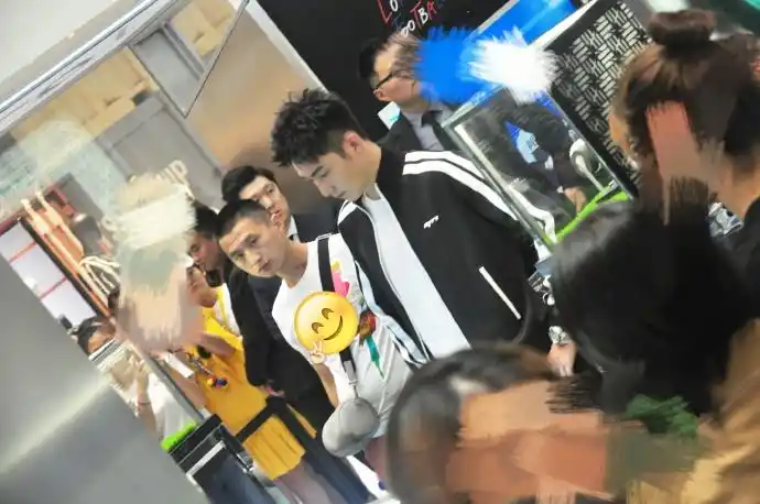 这里要给景瑜的助理小孟打个call