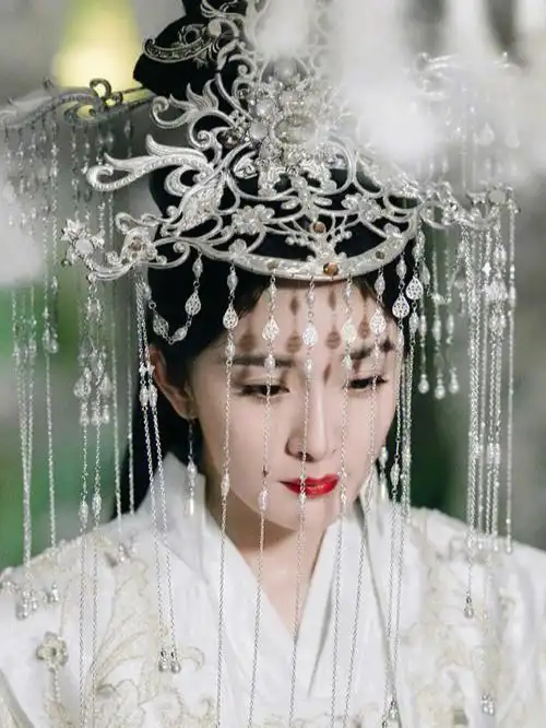 女明星古装白色婚服造型你最pick谁