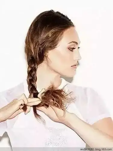 女神标准就是长发及腰?这样扎起来让你颜值加倍