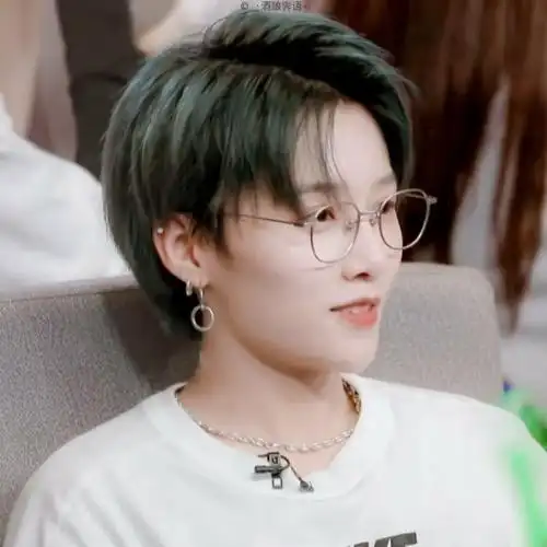 刘雨昕-颜值爆表头像铺-话本小说网