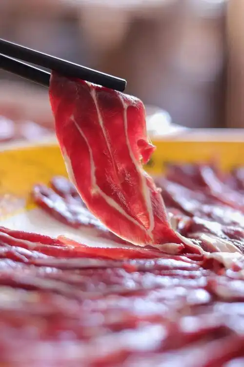 《潮汕牛肉火锅保姆级教程》:潮汕人都得抱拳叫你一声大佬