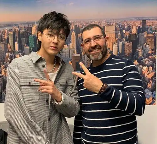 吴亦凡再度同框林俊杰胡子拉碴成焦点发型却被吐槽像高晓松