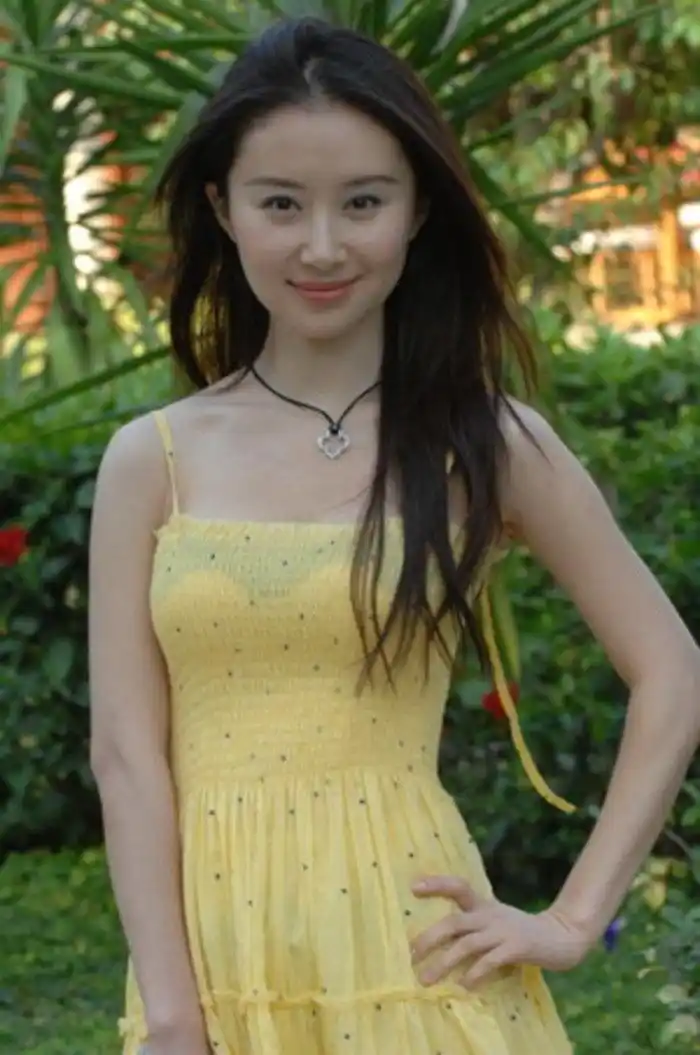 舒畅的小时候的生活是怎么样的?