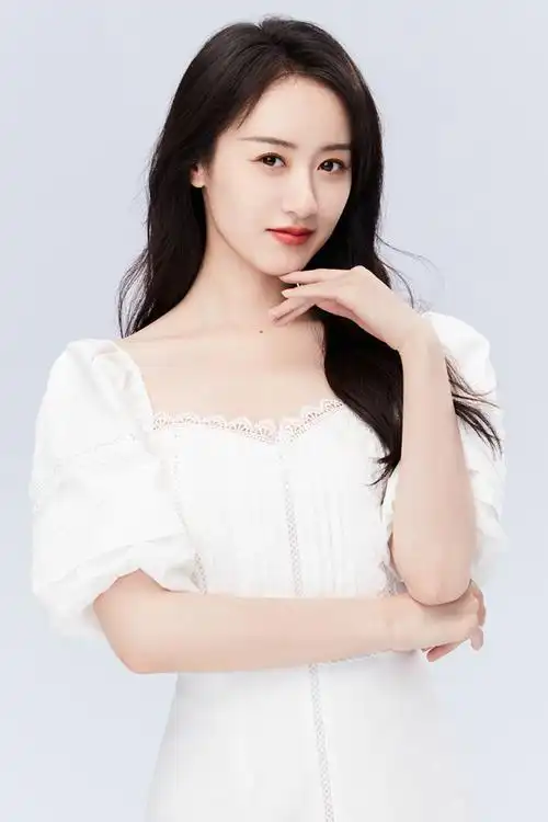 2021年,第四个中国农民丰收节,袁冰妍线上支持"向亿万农民致敬"主话题