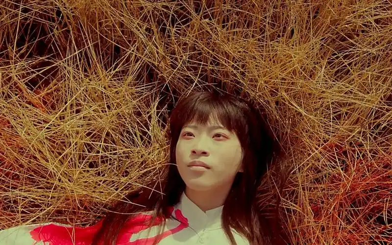 灵魂摆渡之人偶上:恶灵附身鬼娃娃花子,专挑年轻女孩杀死分尸,恐怖