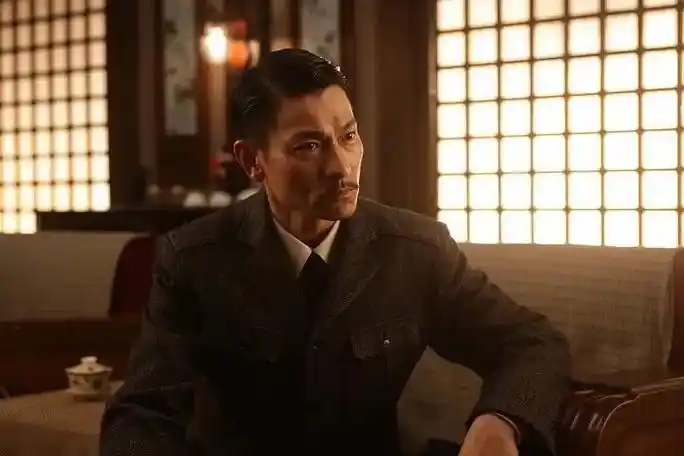 华表奖这一夜,江湖地位人情世故,在刘德华身上体现的淋漓尽致