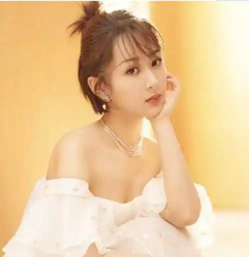 《家有儿女》主演"小雪"曾被富二代殴打,如今与宋丹丹形同陌路_宁丹琳