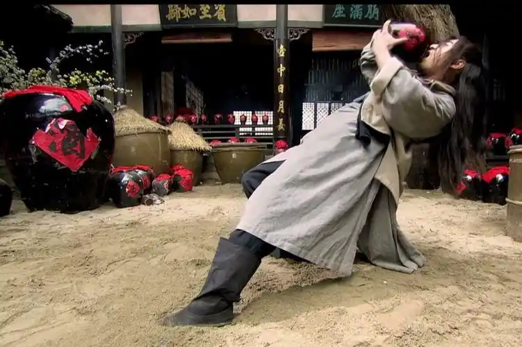 武松的醉拳,是谁教的,擒方腊时为什么不用?