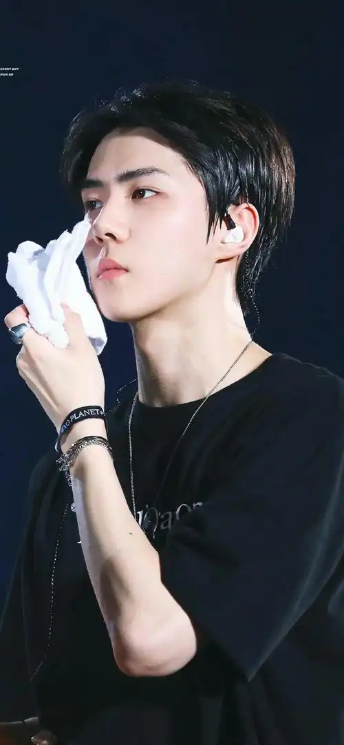 吴世勋也肿了##这是吴世勋吗