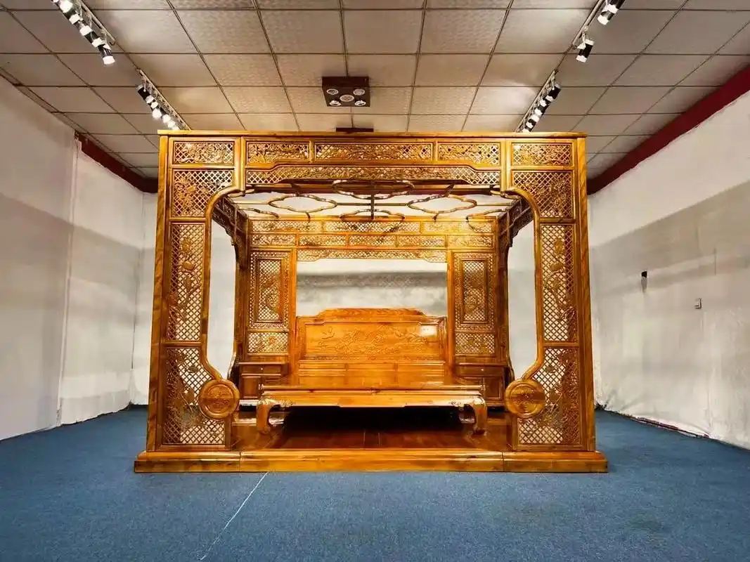 巨无霸.四川小叶桢楠床中床:金丝楠木床铺.百步床. - 抖音