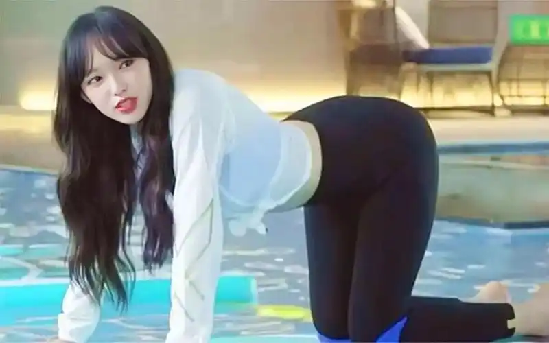 有一种胖叫程潇,当她踮起脚尖的那一刻,网友惊艳的按下了暂停键