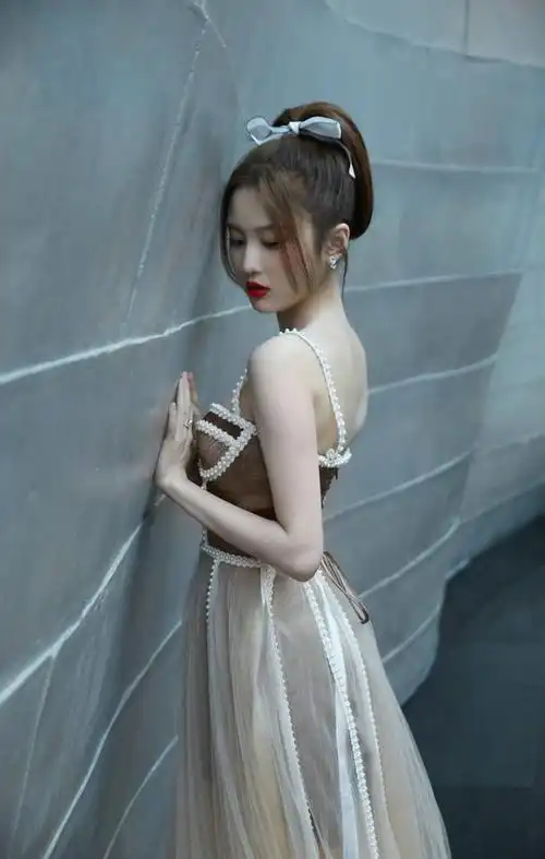 张慧雯高清写真集丨精选壁纸丨无水印版