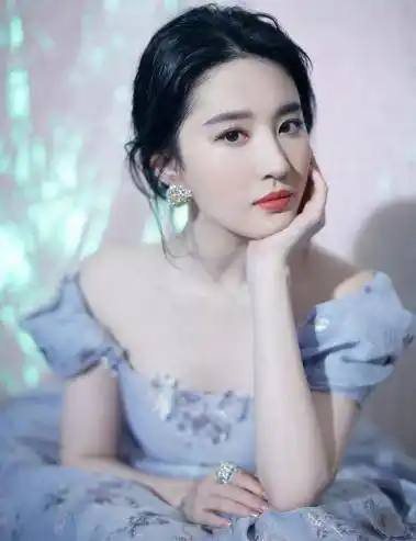 景甜热巴上榜,你最喜欢谁_刘亦菲_美女_华人