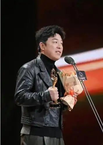 再看"李焕英"张小斐当初的处境,才明白黄渤说的话|贾玲|沈腾|杨幂