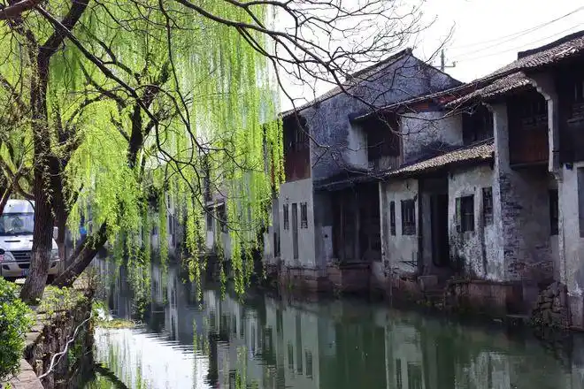 绍兴火车站旁的古桥被人忽视却风景优美江南水乡风情令人陶醉