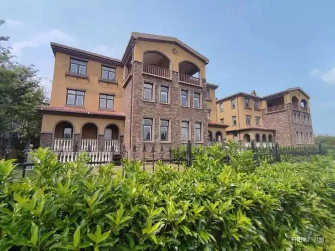 淀山湖上海湾湖景类独栋别墅,花园260平,带三个车位