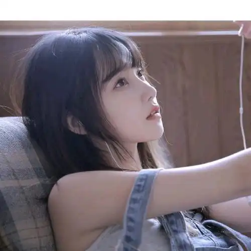 求女生侧面的图做头像