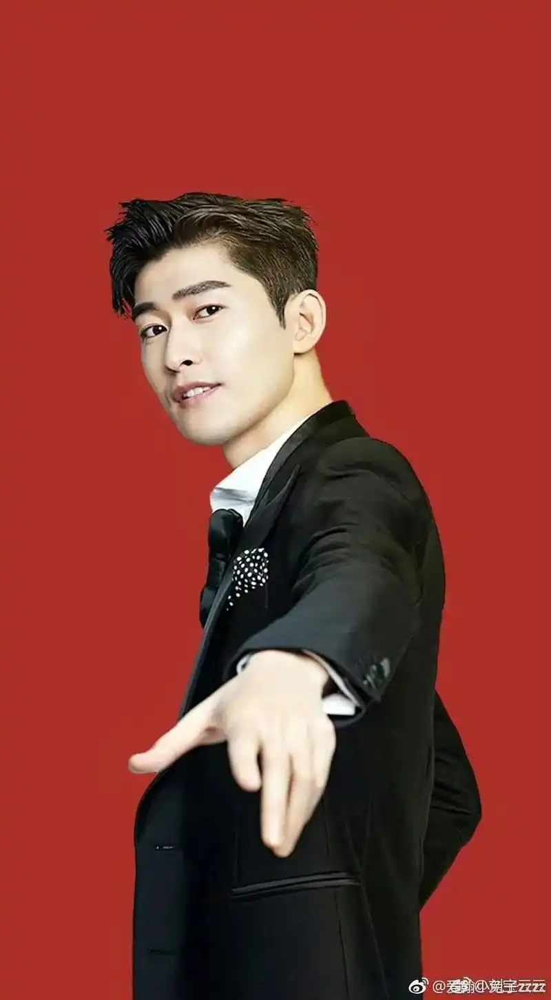 日常追剧 #但愿你的眼睛只看得到笑容# 张翰 #这个音乐从 - 抖音