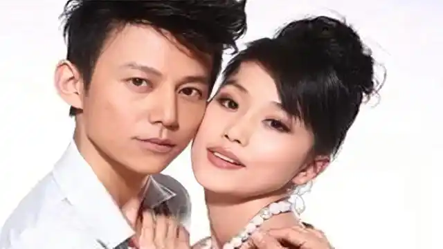 何炅藏了20年的妻子照片曝光,长相是这样,难怪何炅不愿意公开