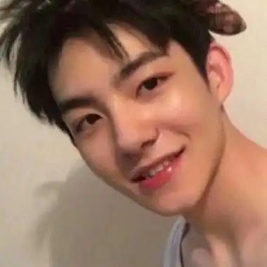 阳光笑容男生头像 男生头像图片大全 -【爱个性】