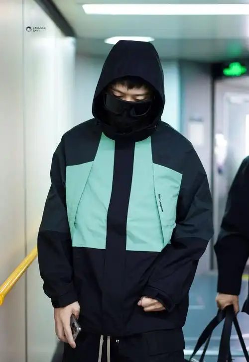 新闻240919范丞丞全新行程启程粉丝热情祝福满满