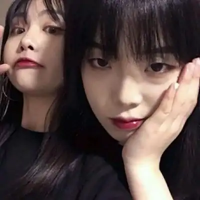 苏瓷精致时尚闺蜜女头成熟个性一左一右御姐