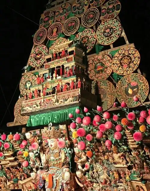 藏历土狗年塔尔寺酥油花