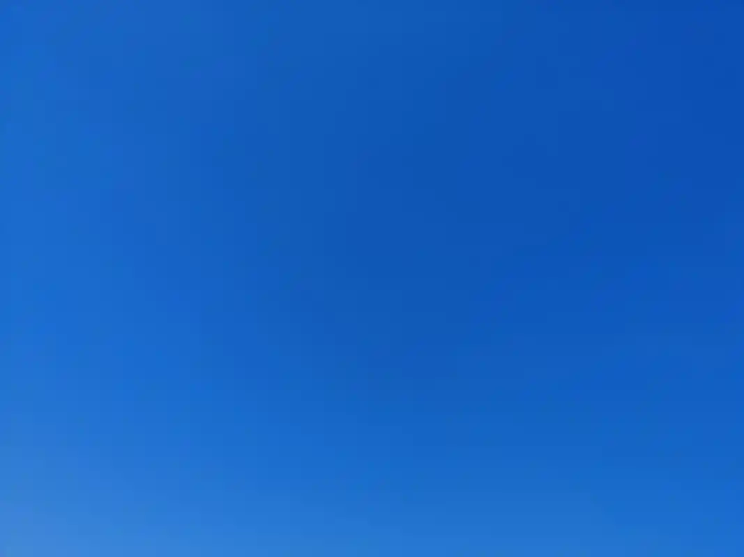 蓝天# 我说这是纯天空的蓝色你们信嘛? #蓝天白云