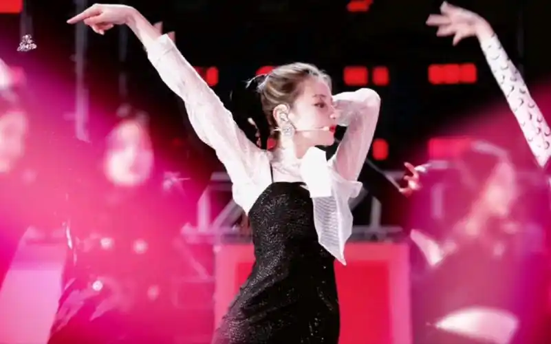 【硬糖少女303】【赵粤】《马甲线》 《双马尾》绝美直拍