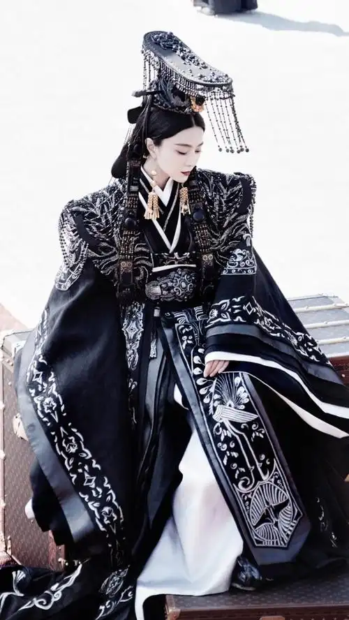 胡家宝422从九归转采于2018-04-16 01:33:11赢天下·范冰冰古风汉服胡