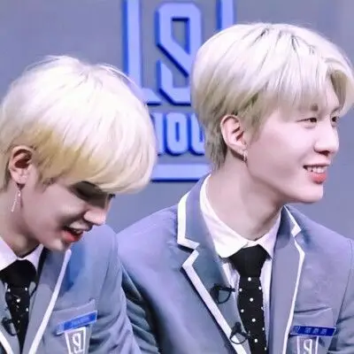 皇权富贵拜佛图