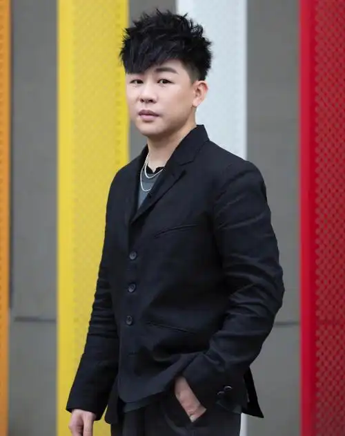 每日更新胡彦斌的经纪人微信号tzcm2022