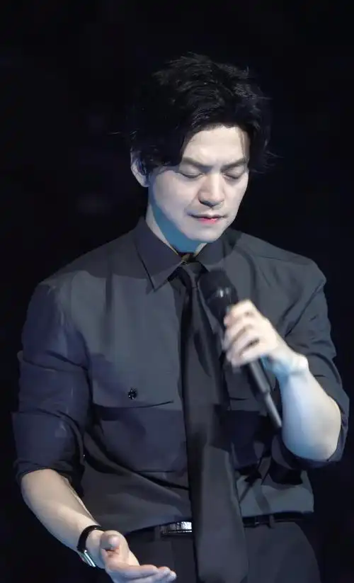 李健万物安生时巡回演唱会