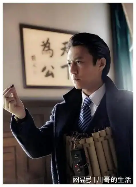 同样演"法官",把王千源,靳东高伟光放在一起看,差距就出来了|朱亚文