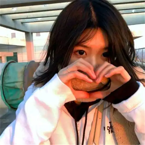 女生头像慵懒偏冷淡风小众好看图片